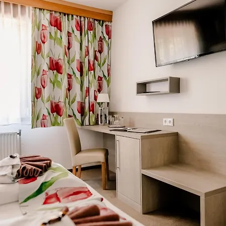 Pension Haus Aschgan-3